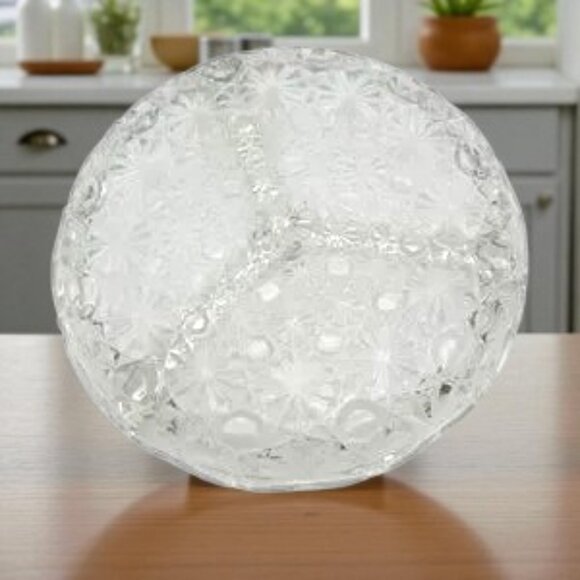 Vintage Daisy & Button Three Part Divided Relish Candy Nut Dish Glass - Picture 3 of 7